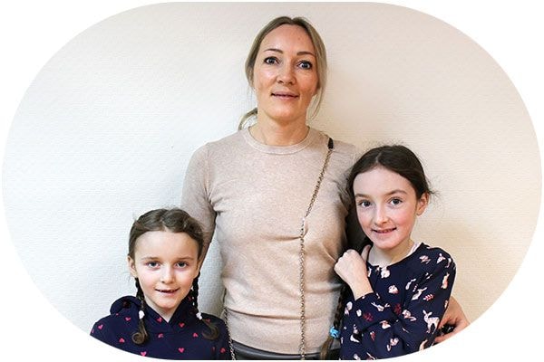 Анна, мама Полины и Николь